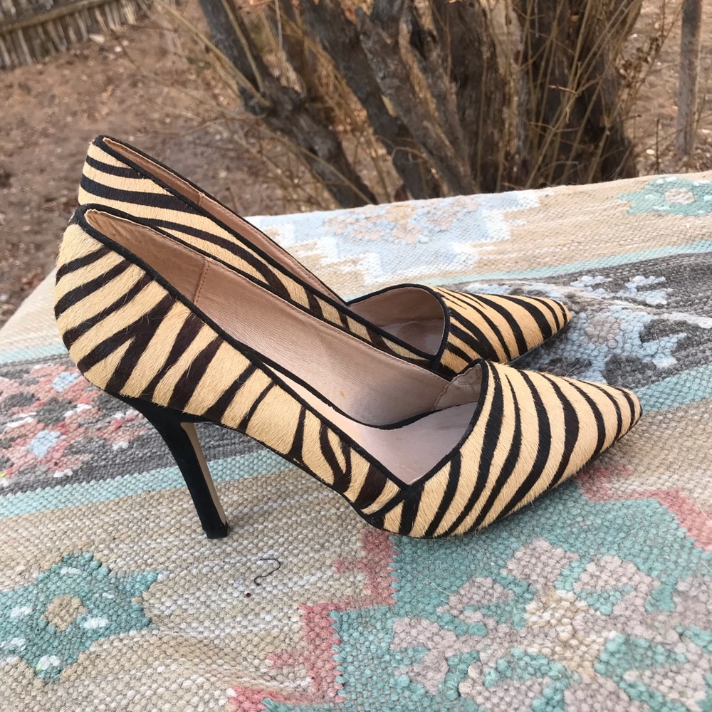 Aldo size 39 tiger print stilettos.